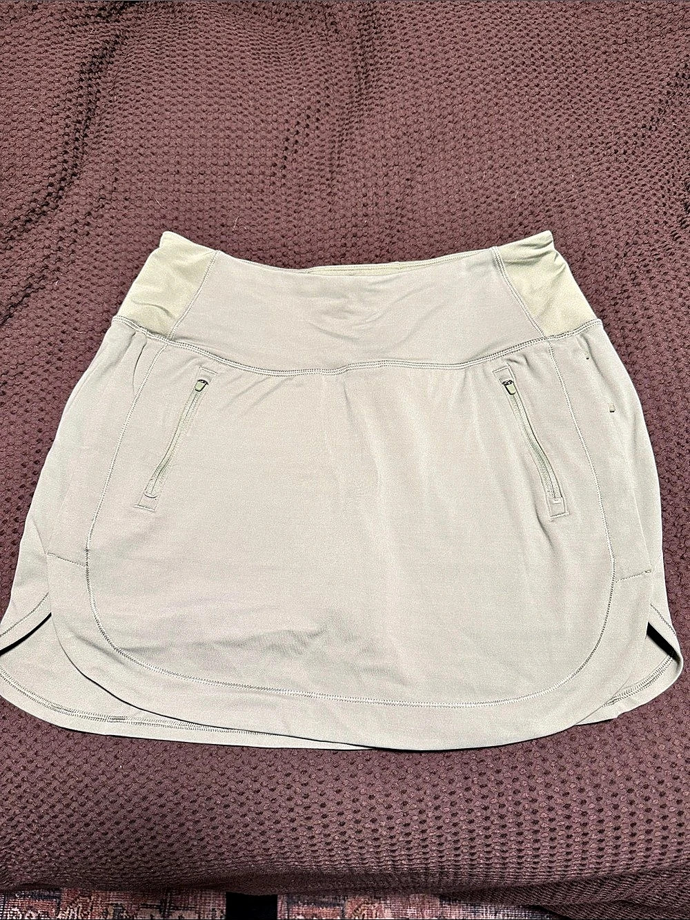 Athleta Fairway Golf Skort 16" Light Green Size Medium